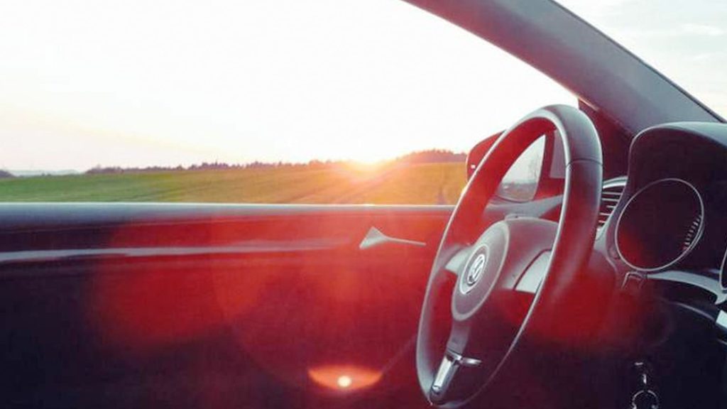 How Does Window Tint Reduce Heat Inside Our Cars?